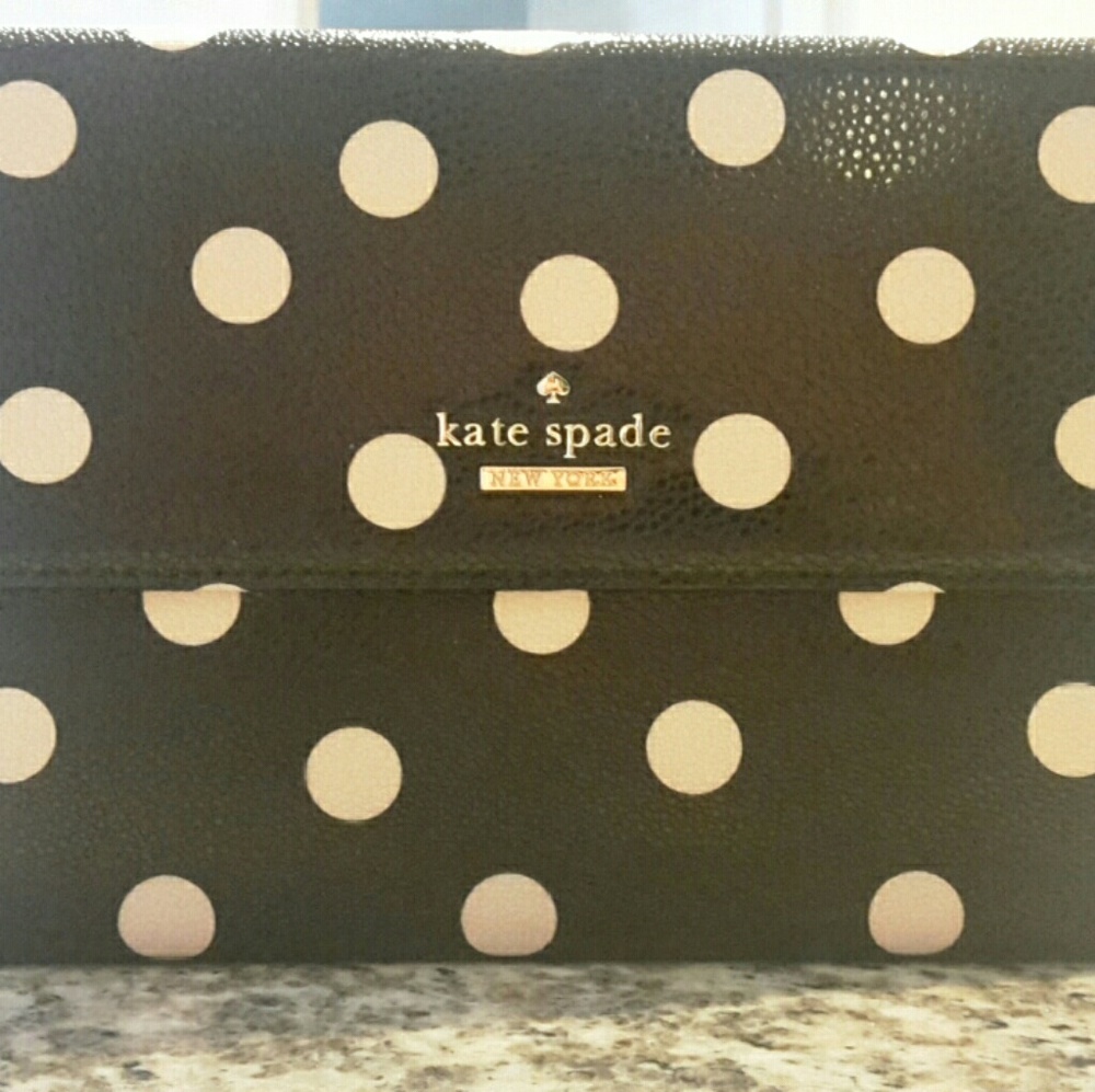 Kate spade ipod mini case with a Bluetooth keyboar